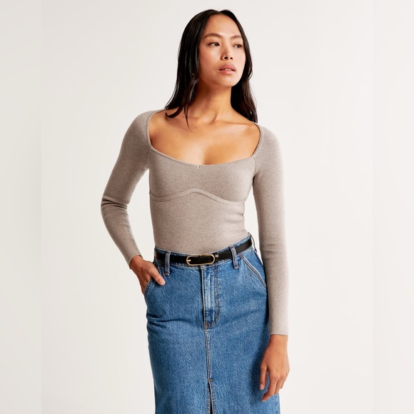 ABERCROMBIE Long sleeved sweetheart sweater bodysuit small light brown NWOT - Picture 7 of 8